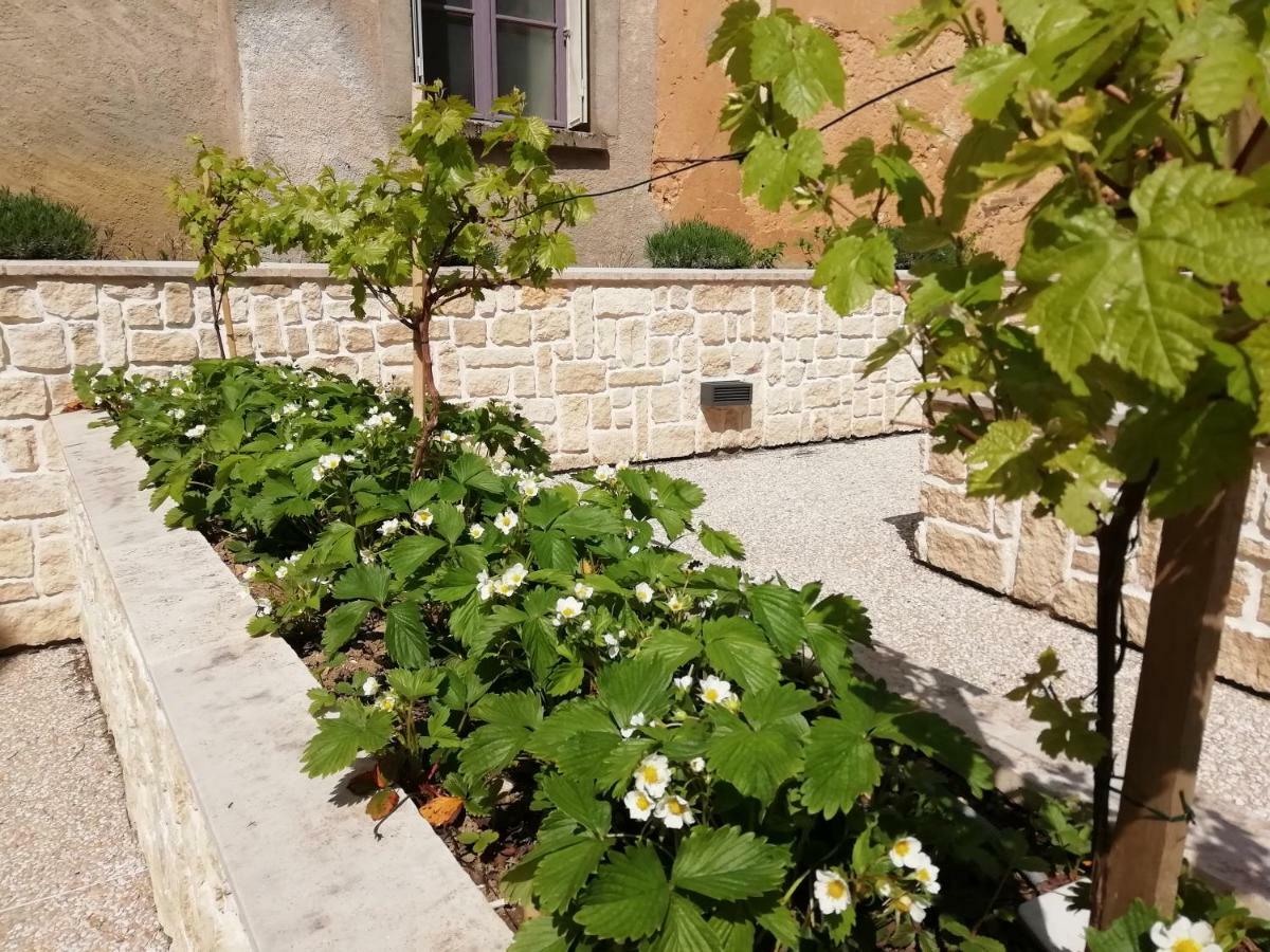 L'Auberge De ทริญนีย์ ภายนอก รูปภาพ